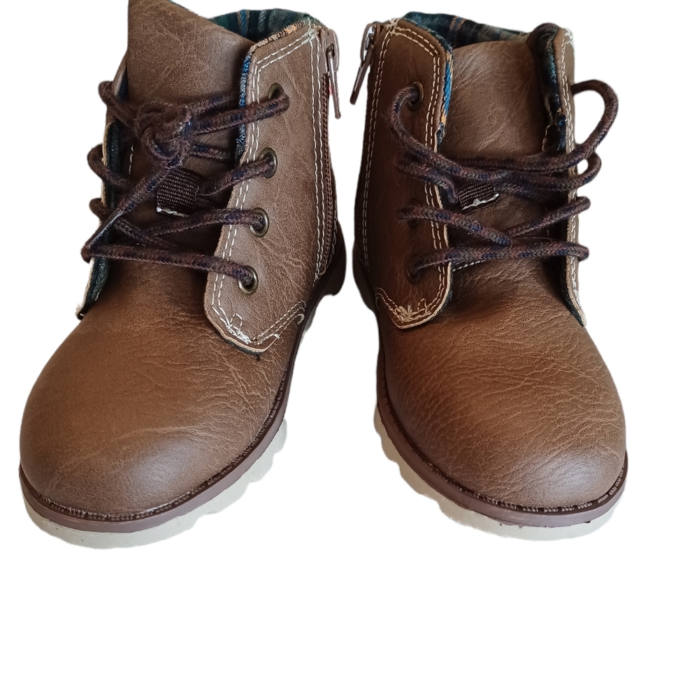 CARTER'S Size11 Brown Leather Boots